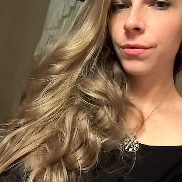 Meet your Posher, Falicia - Picture 1 of 1